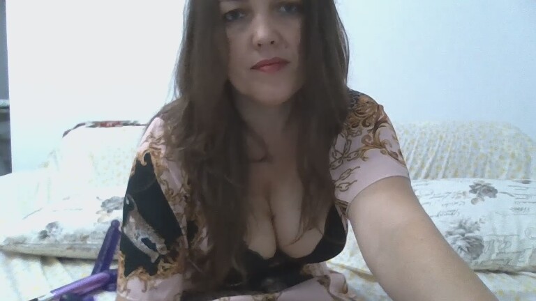 SWEETYIE's Streamate show and profile