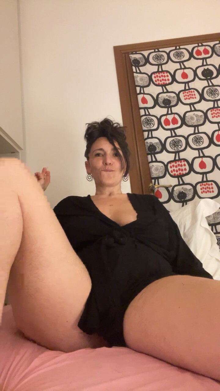 LEONAAx