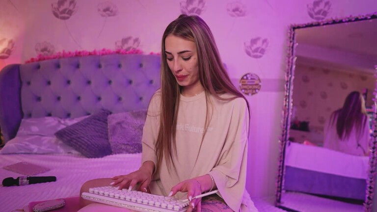 Anya_Sky's Streamate show and profile