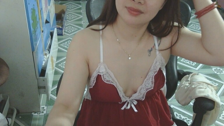 Lalulu69's Streamate show and profile