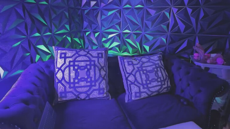 NatashaBangs's Streamate show and profile