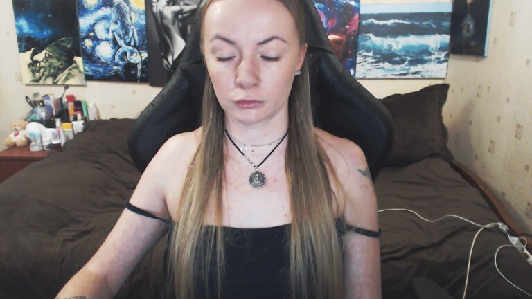 BringingLuck's Streamate show and profile