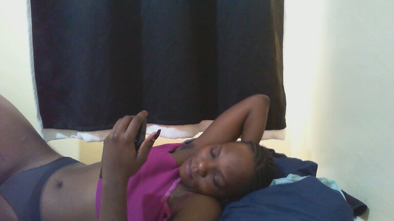 Teasequeen24's Streamate show and profile