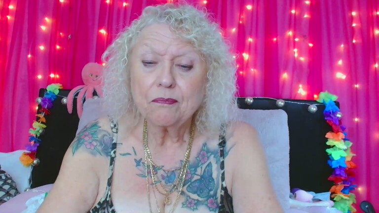 XoXMandyXoX's Streamate show and profile