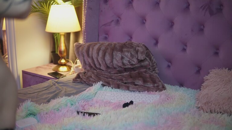 SaraiAngel's Streamate show and profile